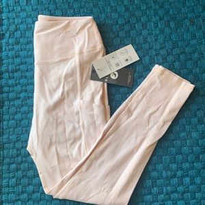 NWT Striped Glyder High Rise Pocket Leggings